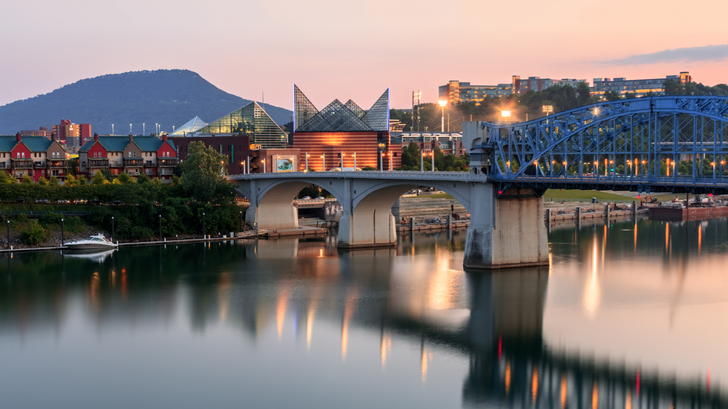 A photo of the Chattanooga skyline. 