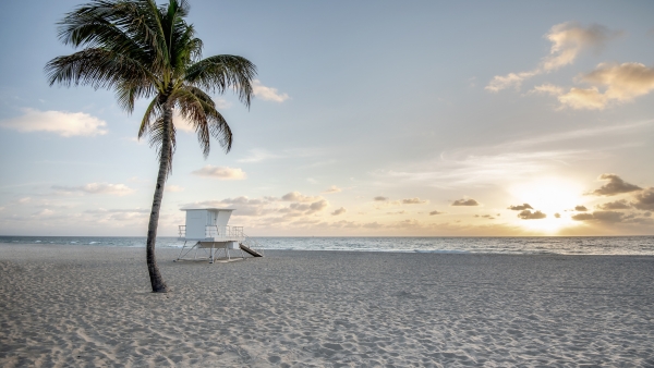 A photo of a beach in Fort Lauderdale.