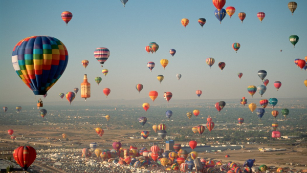 A photo of hot air balloons in New Mexico. 