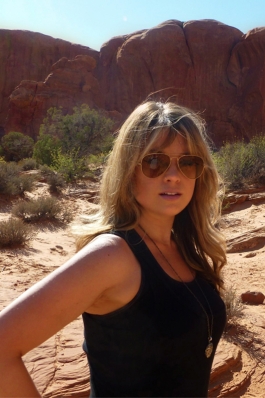 Carrie Rodgers in front of rock formations in Grand Junction, CO