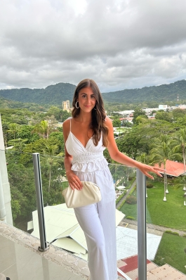 Jessica Hill in Costa Rica