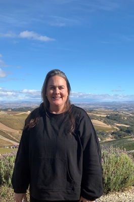 Kelly Reading in the Passo Robles area, CA