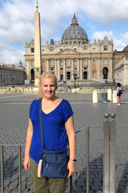 Lisa Hill in front of St. Peter's Basilica in Italy