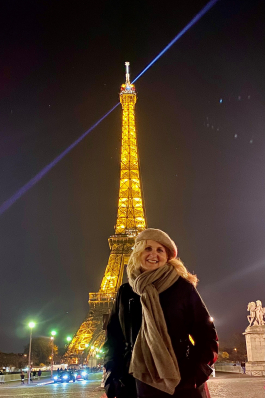 Lisa Hill in Paris
