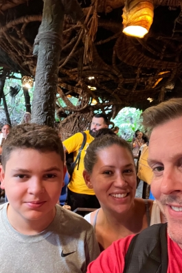 Ryan Thompson in Belize with family