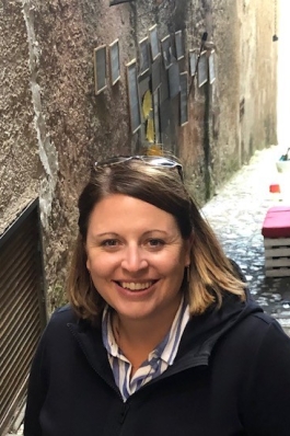 A photo of Emily down an Italian ally.