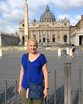 Lisa Hill in front of St. Peter's Basilica in Italy