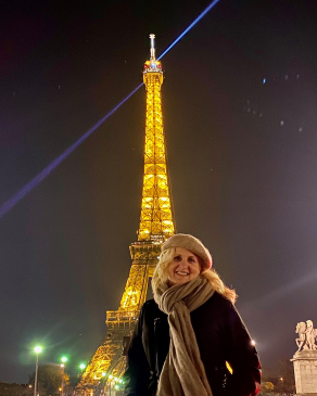 Lisa Hill in Paris