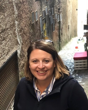 A photo of Emily down an Italian ally. 